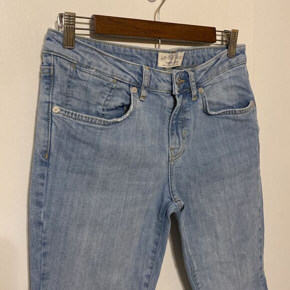We the Free Liv Crop Flare Low Rise Jeans Women's Size 27 9785324 - Picture 3 of 13
